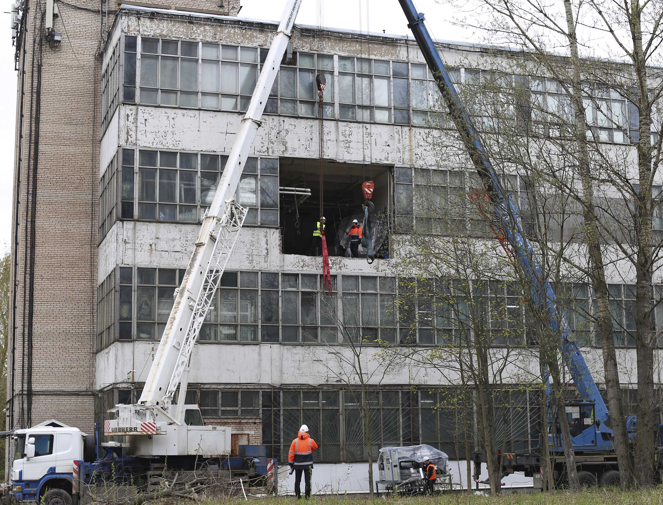 Фото Перевозка двух сублиматоров с демонтажем и установкой на новом предприятии #5