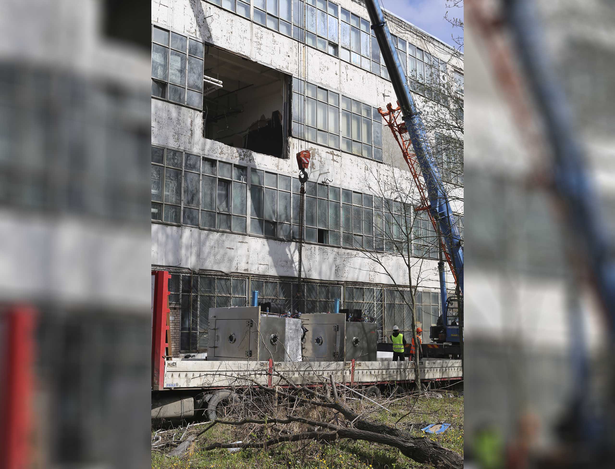 Фото Перевозка двух сублиматоров с демонтажем и установкой на новом предприятии #25