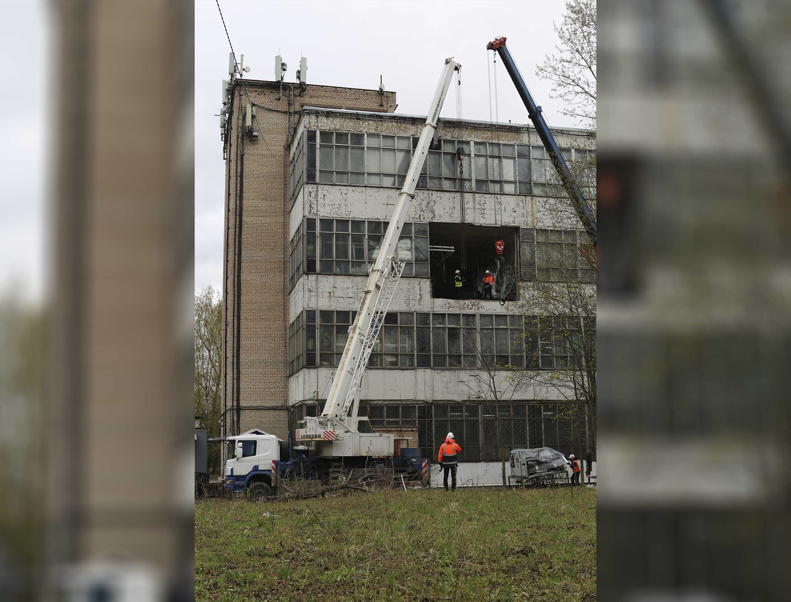 Фото Перевозка двух сублиматоров с демонтажем и установкой на новом предприятии #46