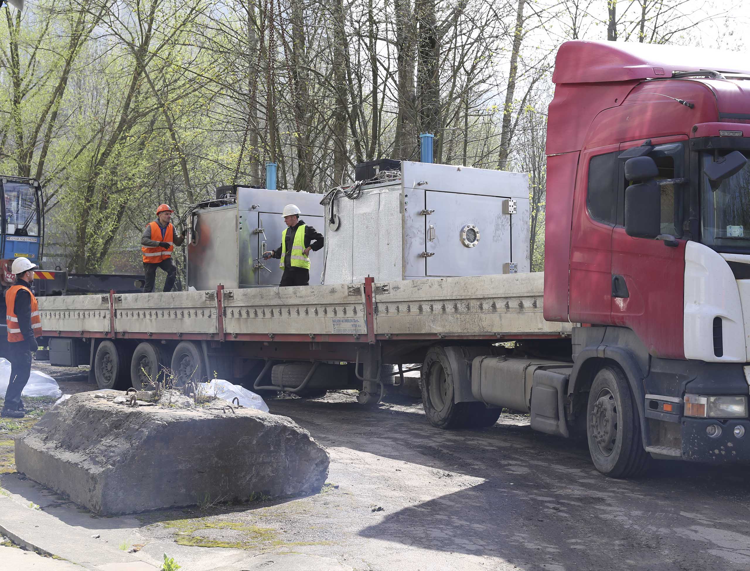 Фото Перевозка двух сублиматоров с демонтажем и установкой на новом предприятии #55