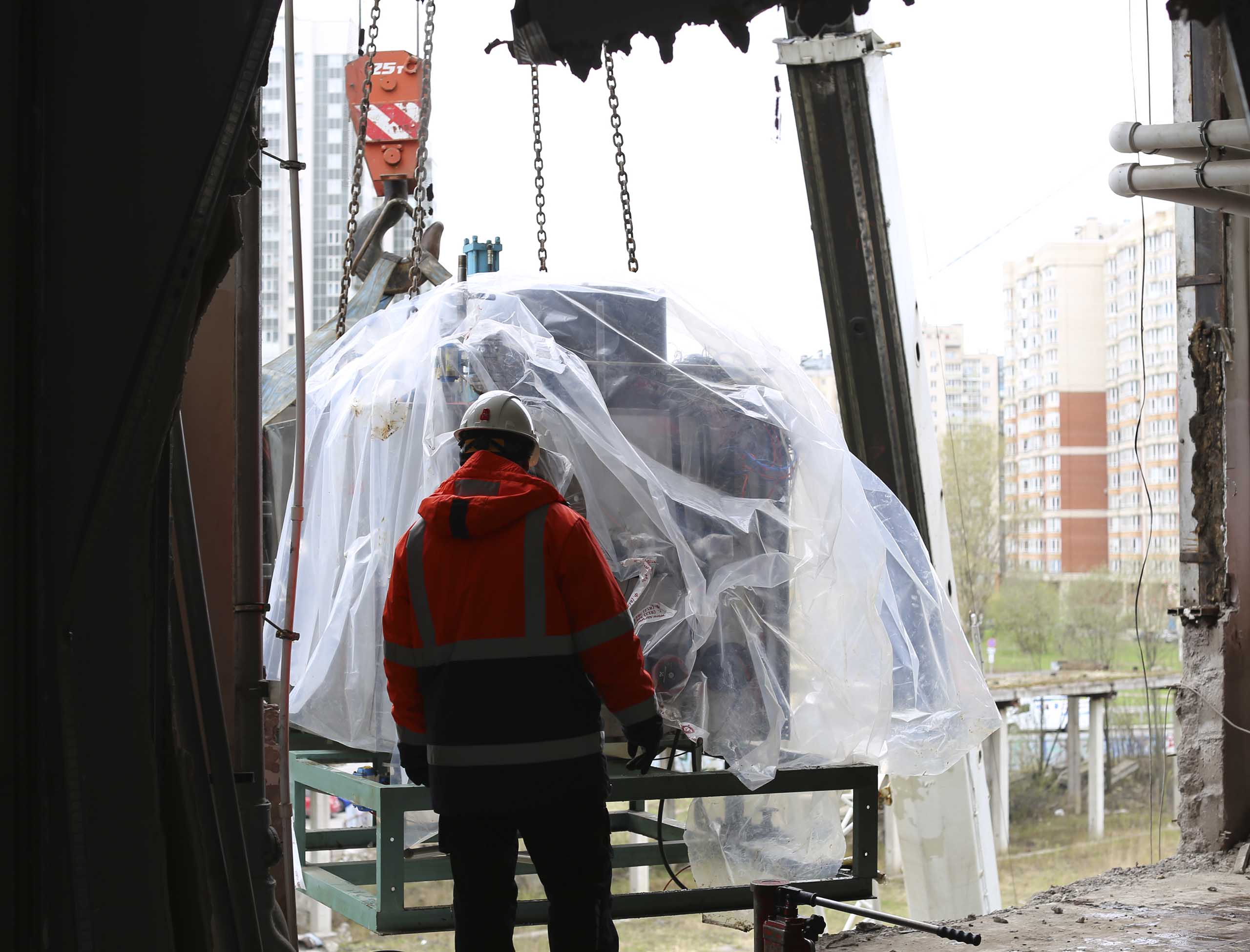 Фото Перевозка двух сублиматоров с демонтажем и установкой на новом предприятии #63