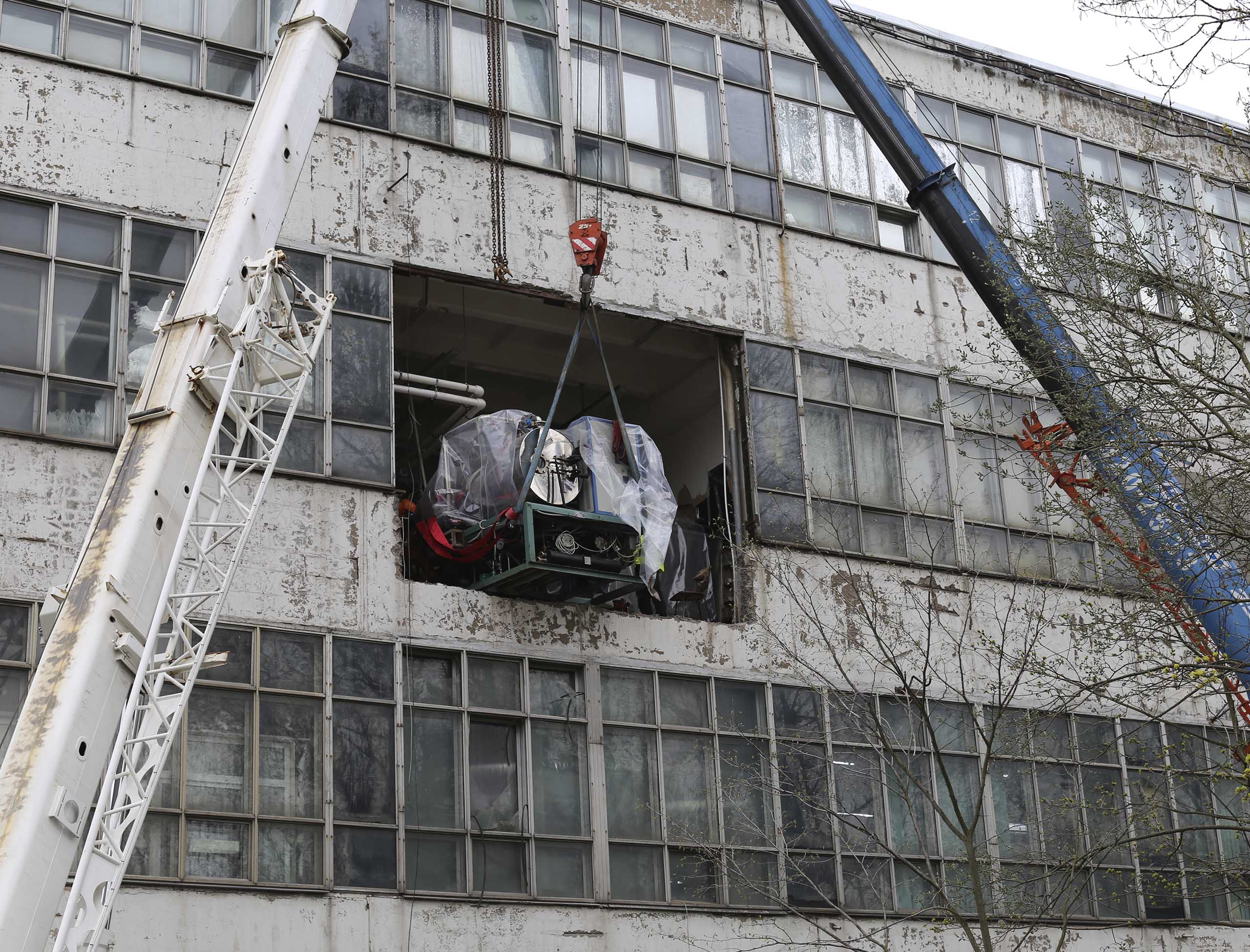 Фото Перевозка двух сублиматоров с демонтажем и установкой на новом предприятии #83