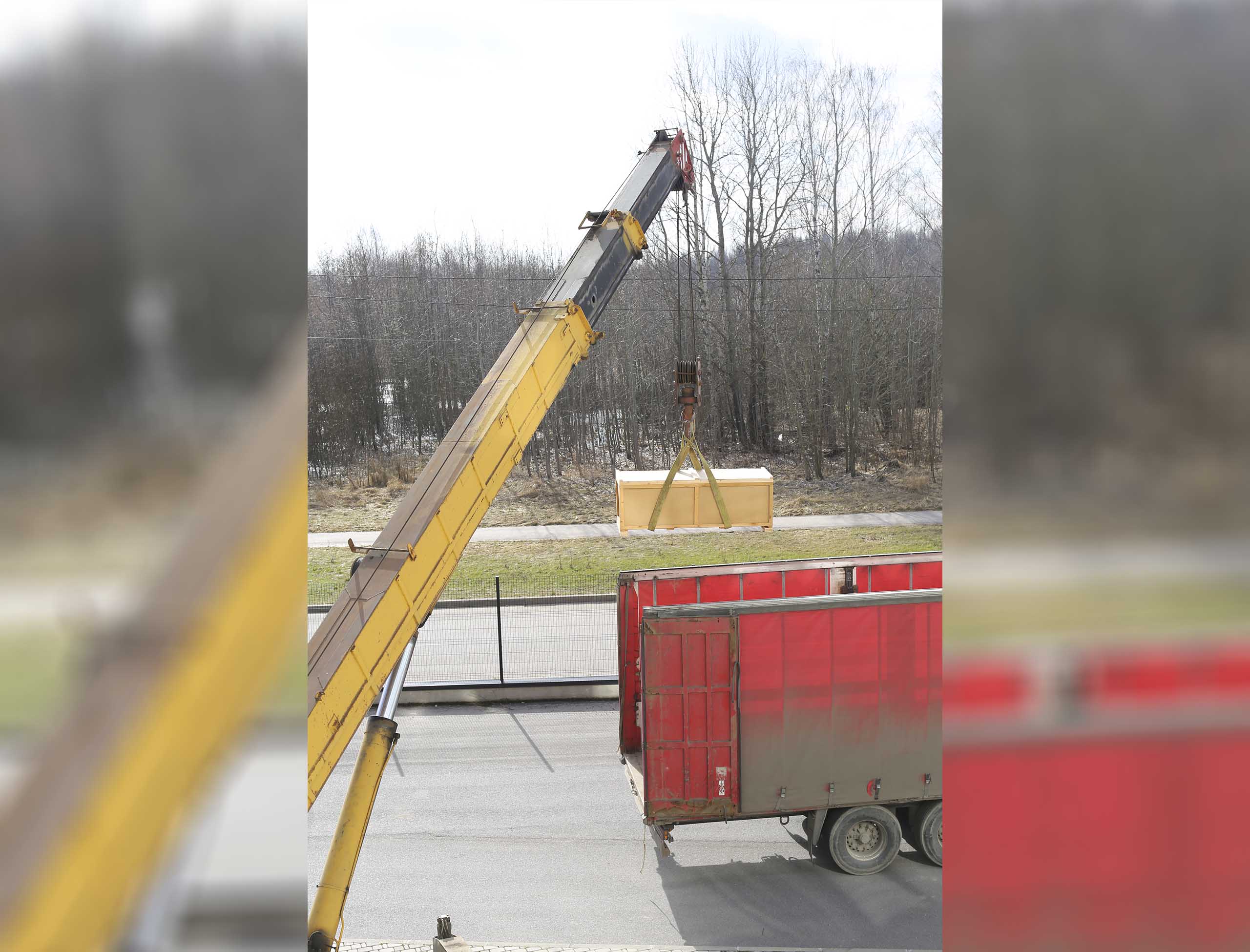 Фото Бригада стропальщиков успешно разгрузила сборные грузы в Пушкине #7