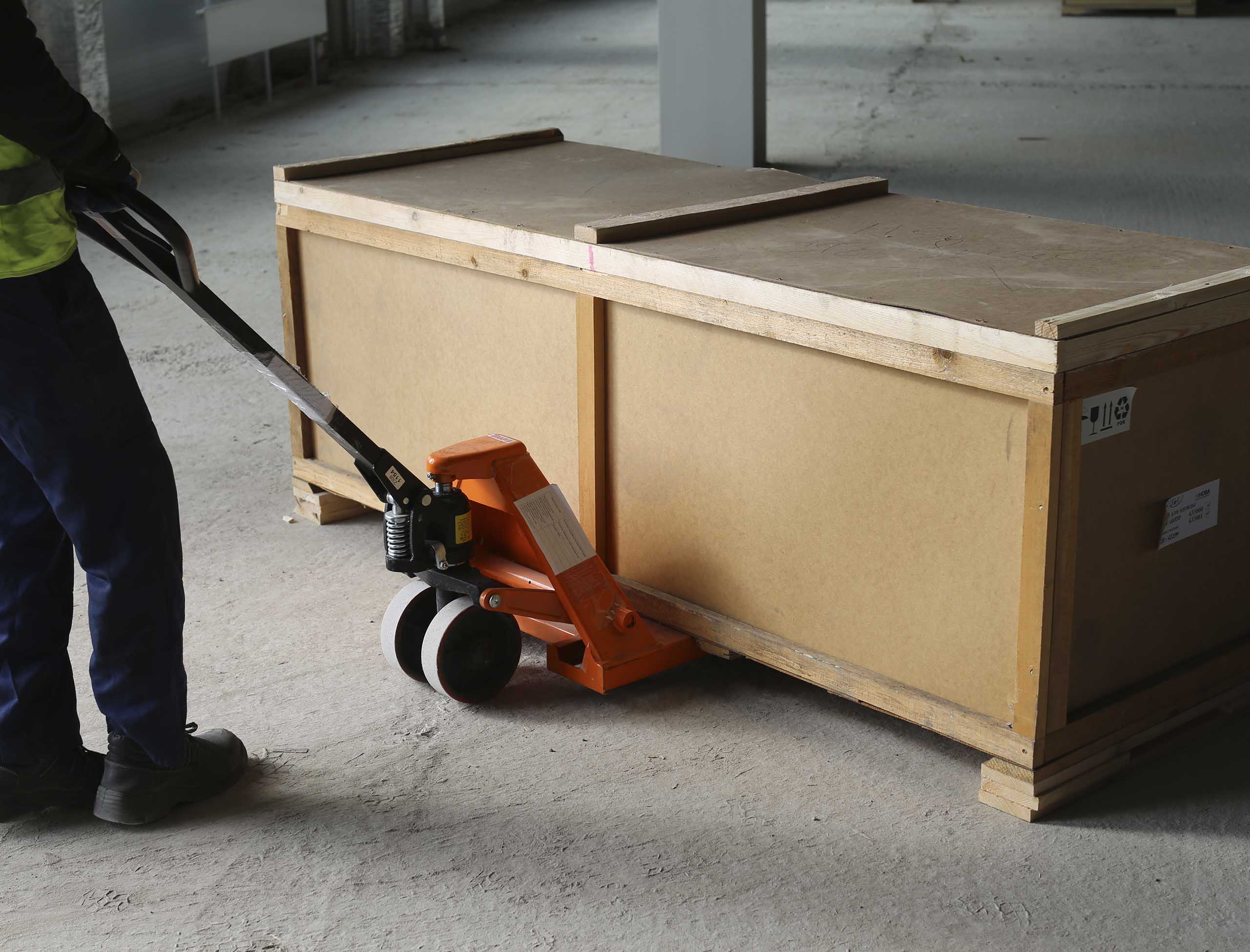 Фото Бригада стропальщиков успешно разгрузила сборные грузы в Пушкине #13