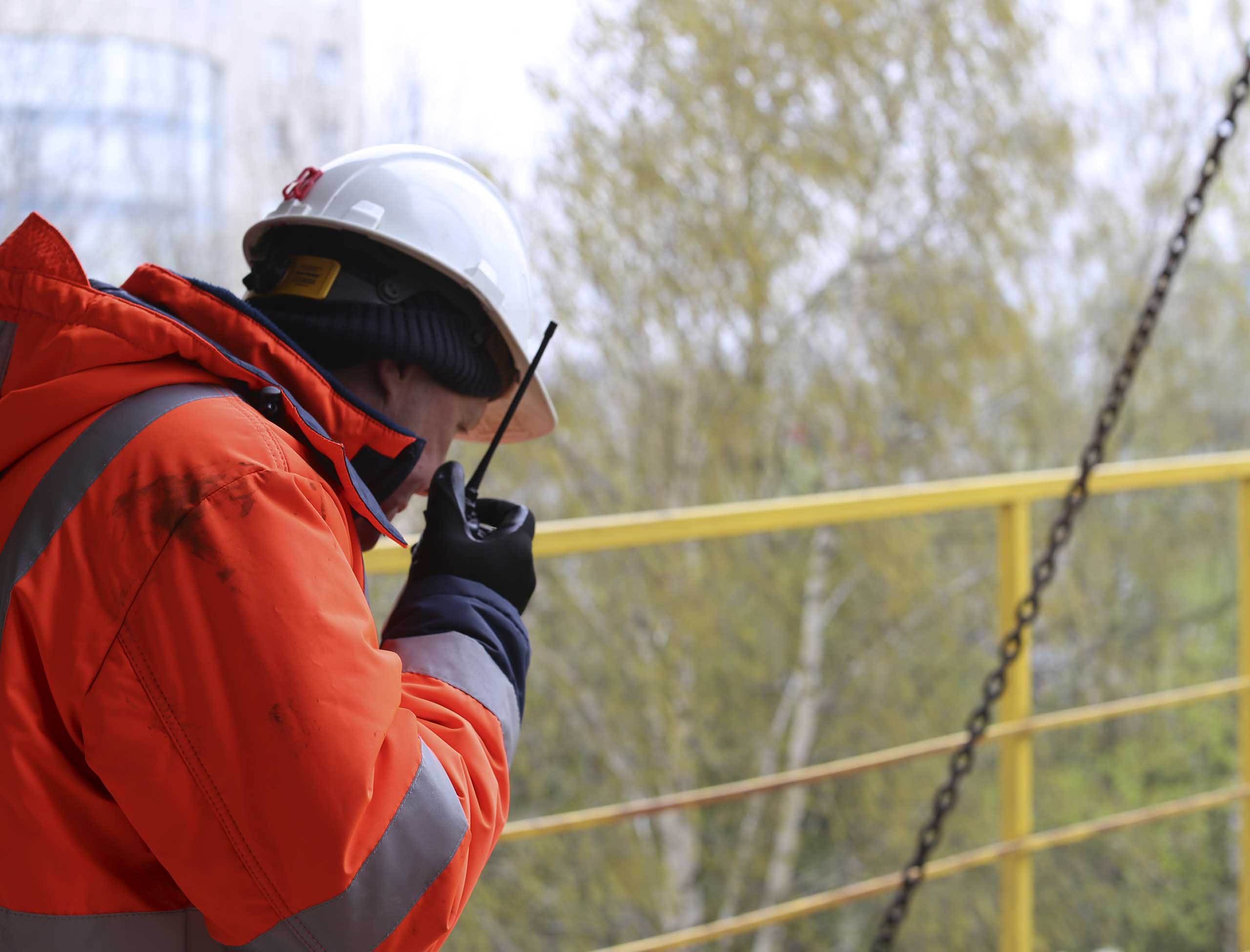 Фото Перевозка и спуск производственного оборудования при помощи подвесной платформы #45