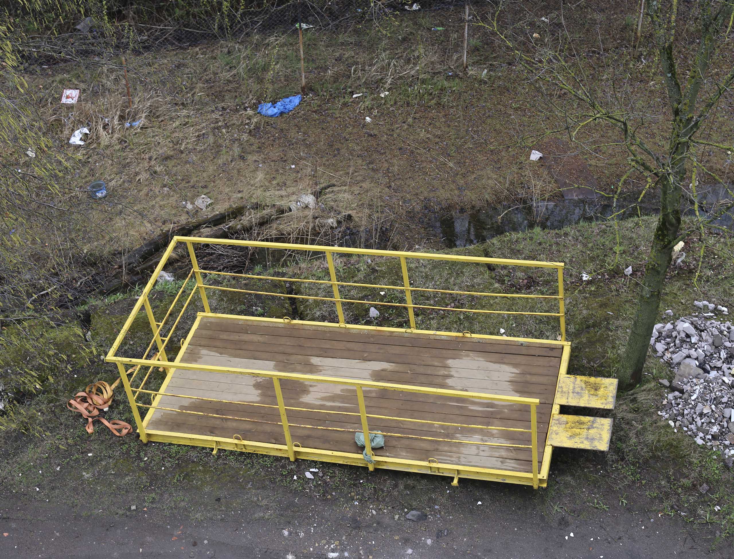 Фото Перевозка и спуск производственного оборудования при помощи подвесной платформы #56