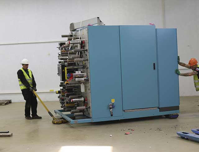 Фото Перевозка оборудования и комплектующих с разборкой и упаковкой #3