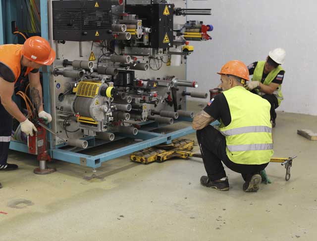 Фото Перевозка оборудования и комплектующих с разборкой и упаковкой #7