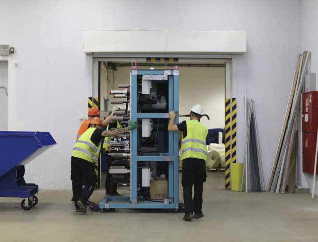 Фото Перевозка оборудования и комплектующих с разборкой и упаковкой #19