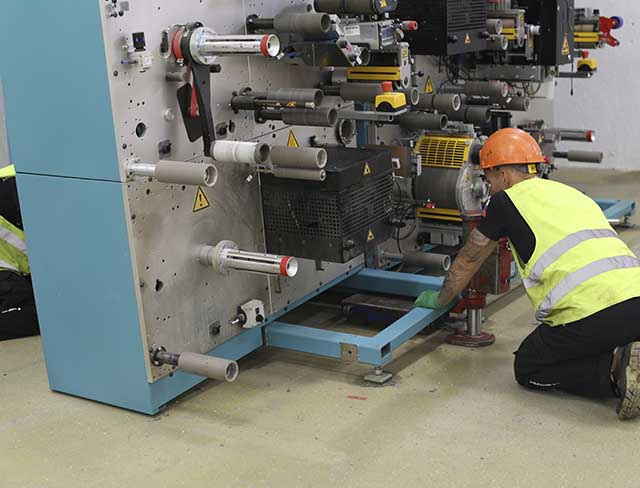 Фото Перевозка оборудования и комплектующих с разборкой и упаковкой #29