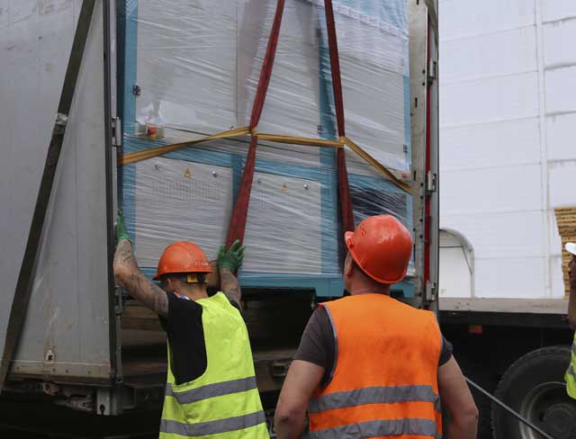 Фото Перевозка оборудования и комплектующих с разборкой и упаковкой #44