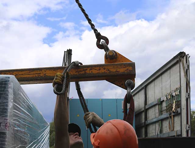 Фото Перевозка оборудования и комплектующих с разборкой и упаковкой #47