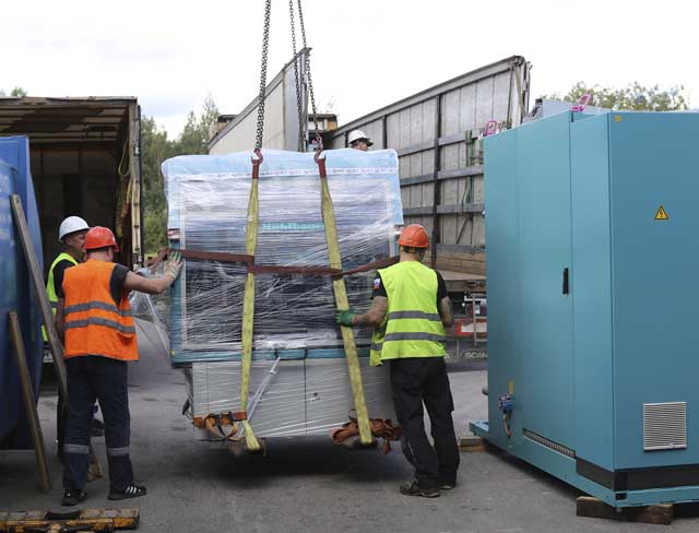 Фото Перевозка оборудования и комплектующих с разборкой и упаковкой #64