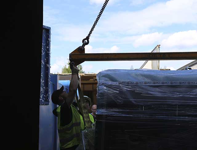 Фото Перевозка оборудования и комплектующих с разборкой и упаковкой #66