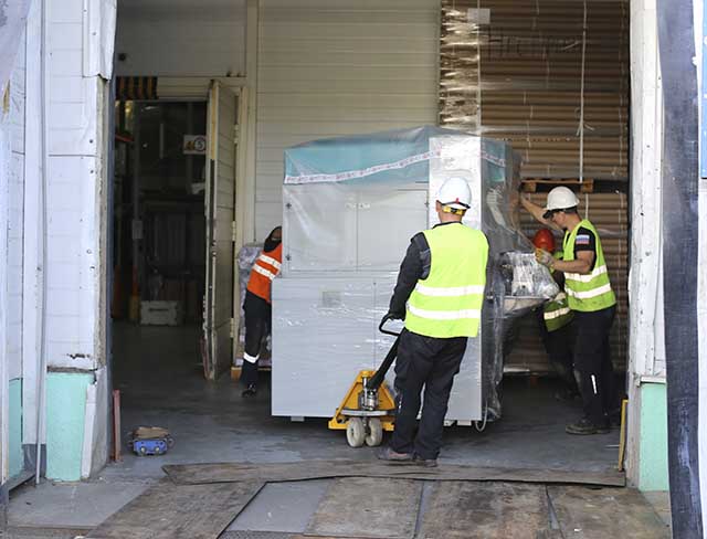 Фото Перевозка оборудования и комплектующих с разборкой и упаковкой #68