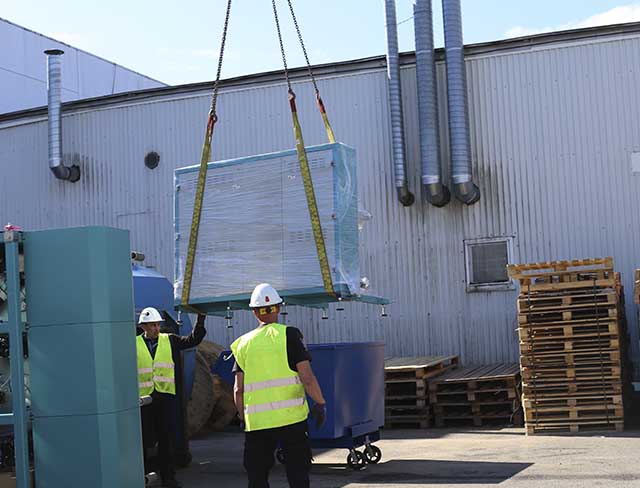 Фото Перевозка оборудования и комплектующих с разборкой и упаковкой #73