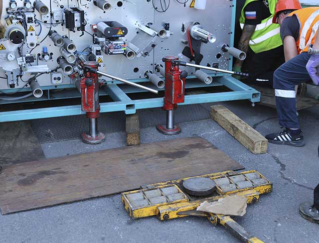 Фото Перевозка оборудования и комплектующих с разборкой и упаковкой #85