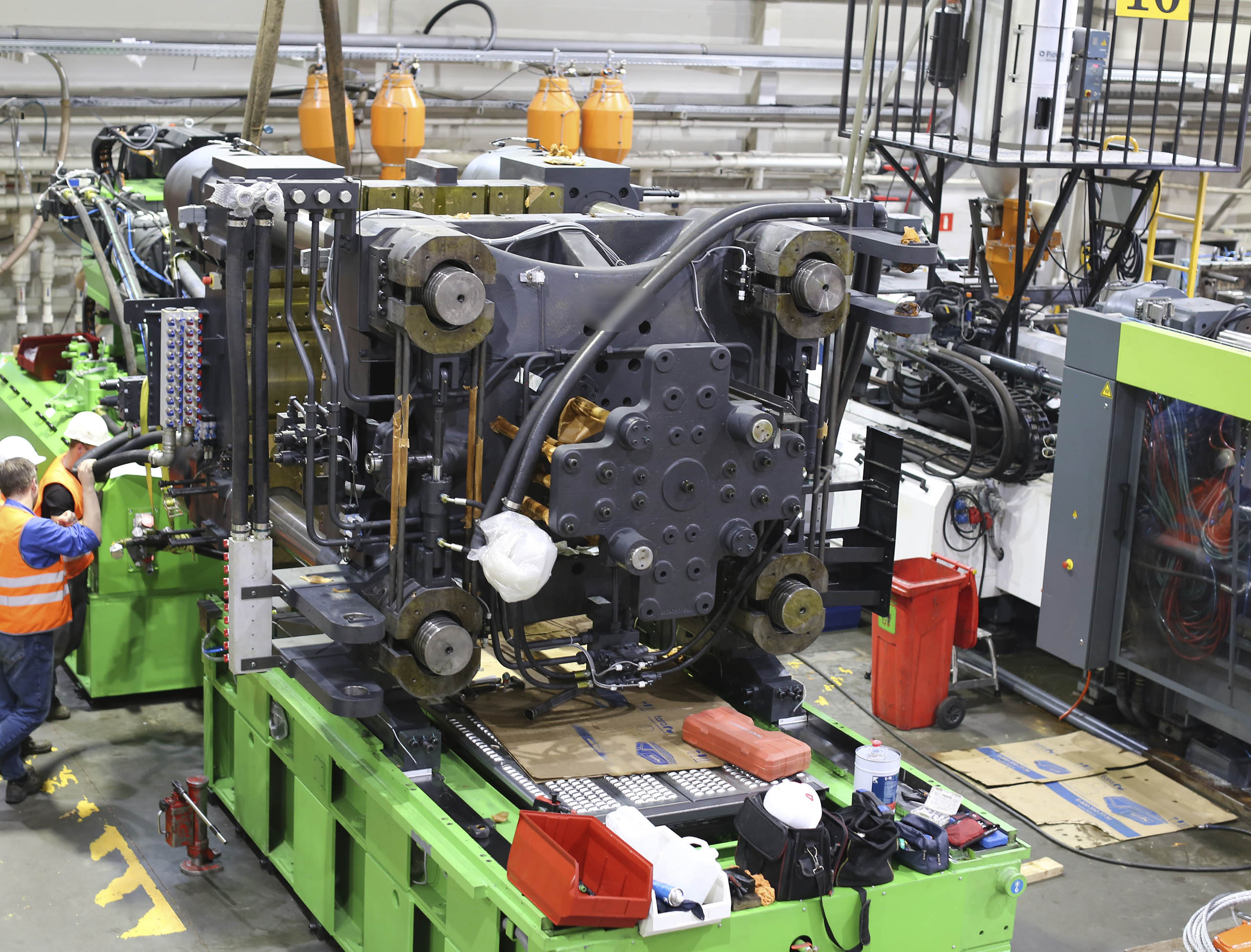 Фото Разгрузка контейнера с новым станком со сборкой и монтажом #4