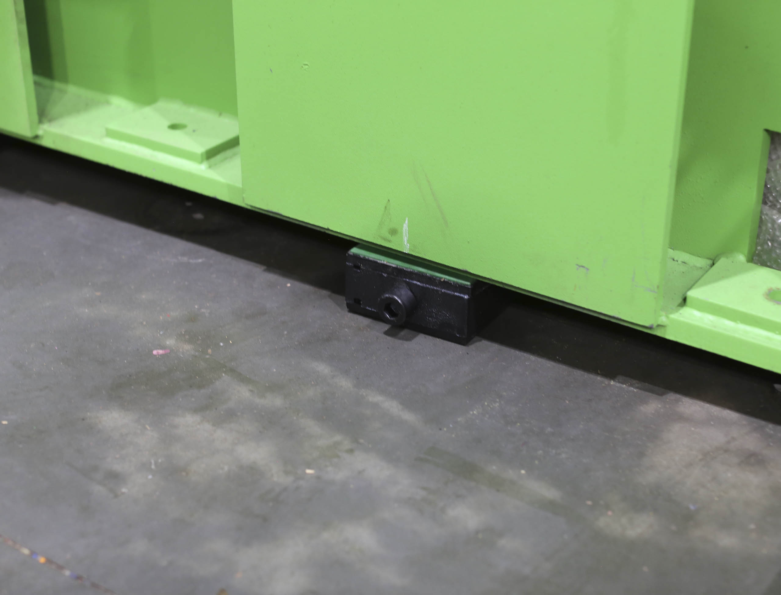 Фото Разгрузка контейнера с новым станком со сборкой и монтажом #14