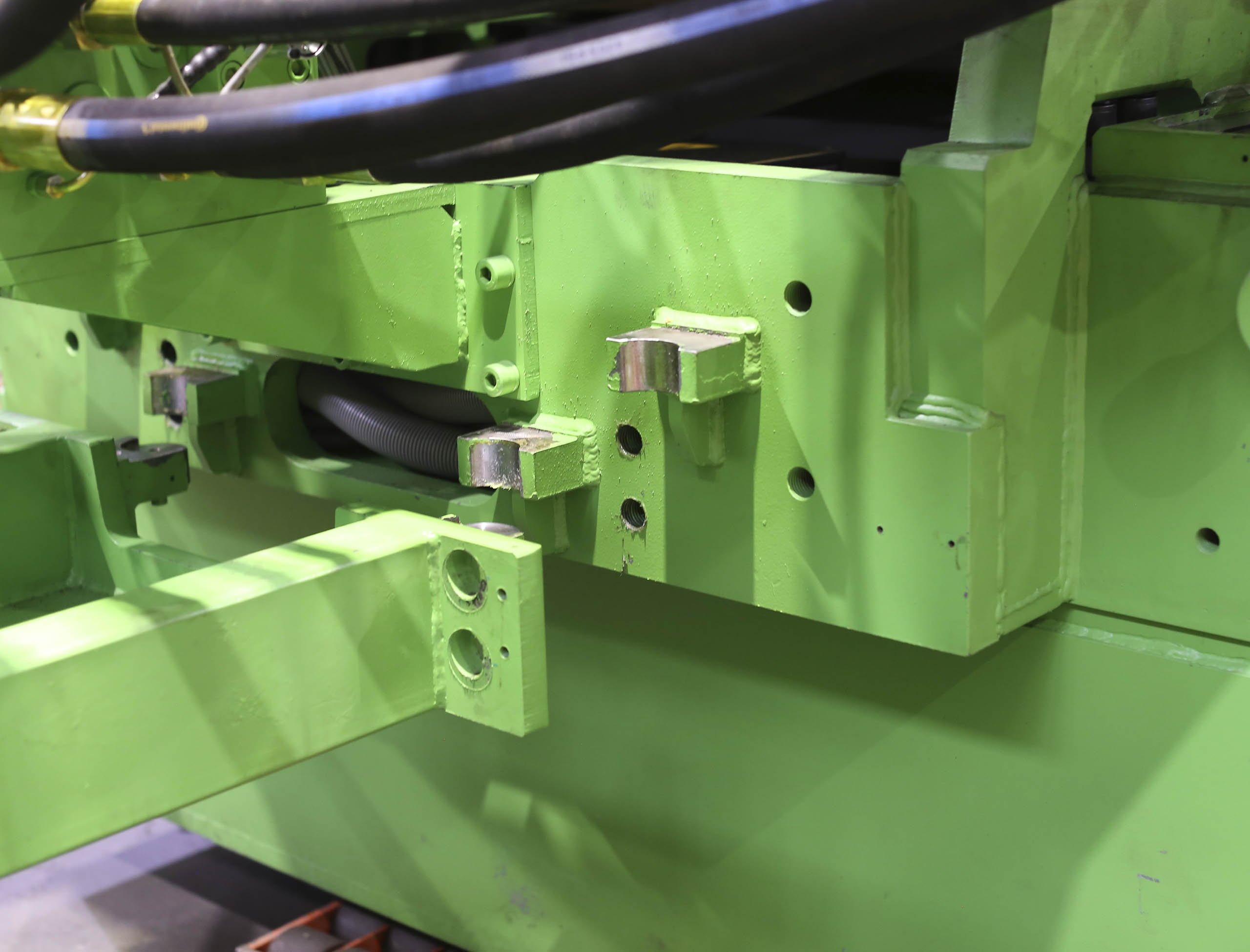 Фото Разгрузка контейнера с новым станком со сборкой и монтажом #22