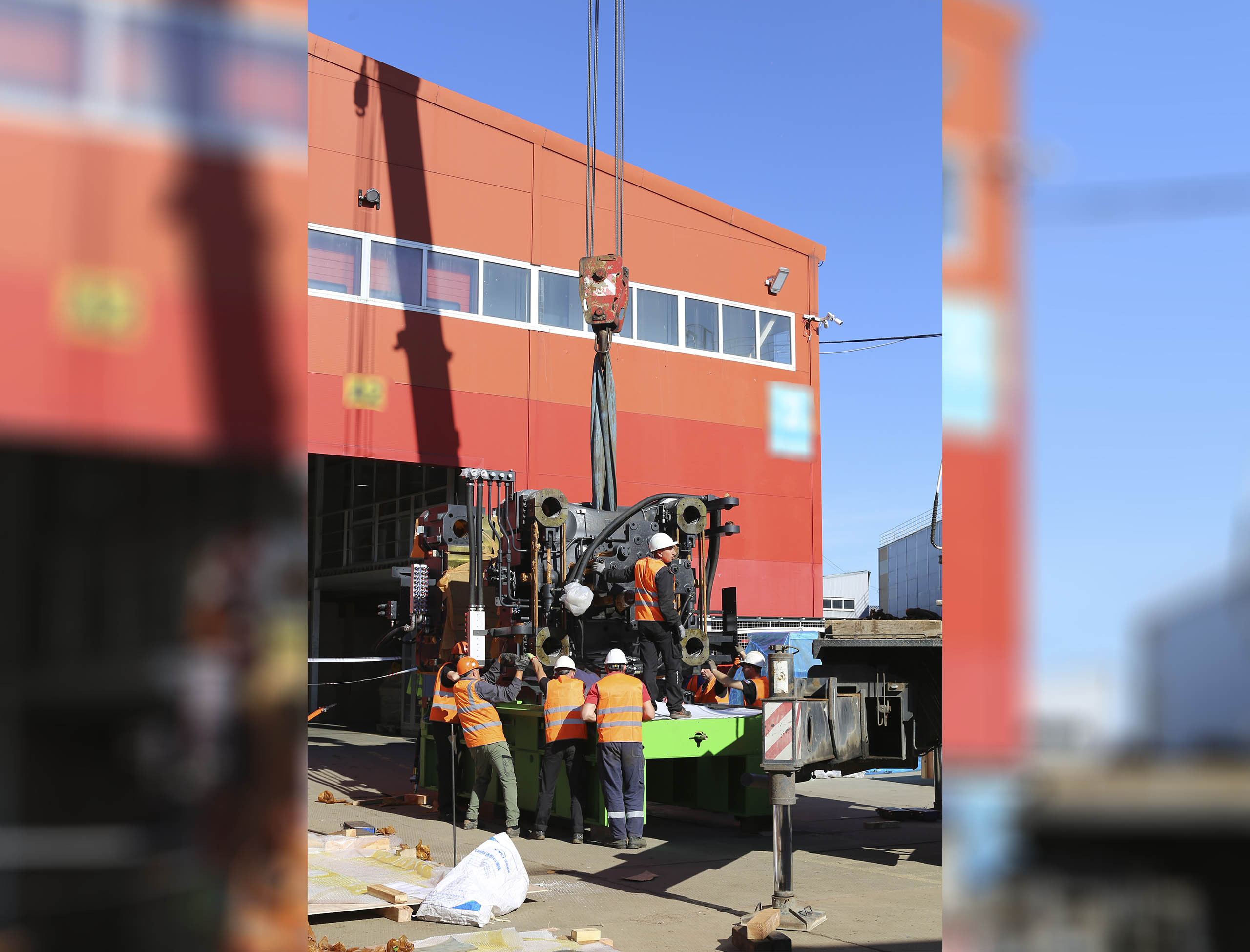 Фото Разгрузка контейнера с новым станком со сборкой и монтажом #31