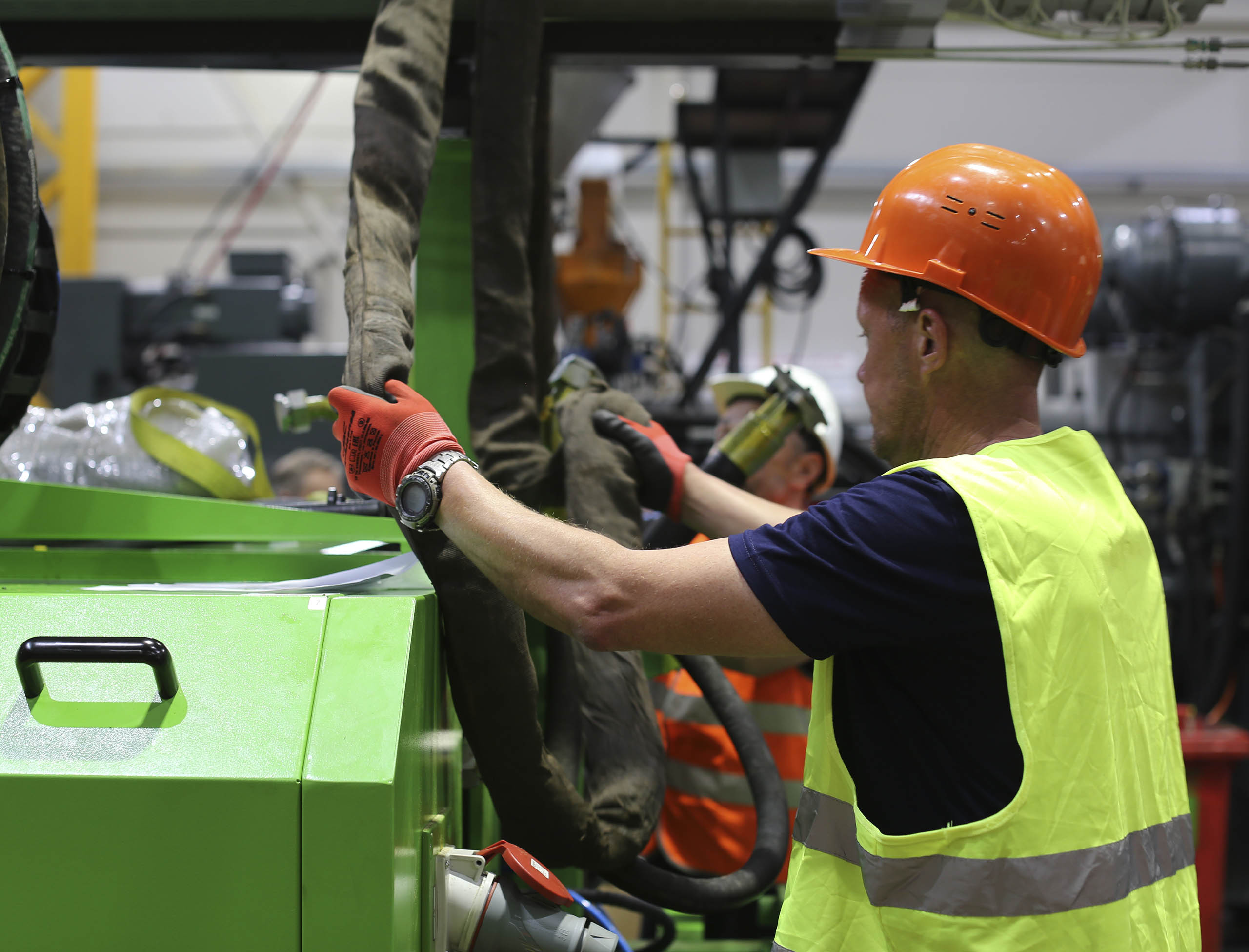 Фото Разгрузка контейнера с новым станком со сборкой и монтажом #32