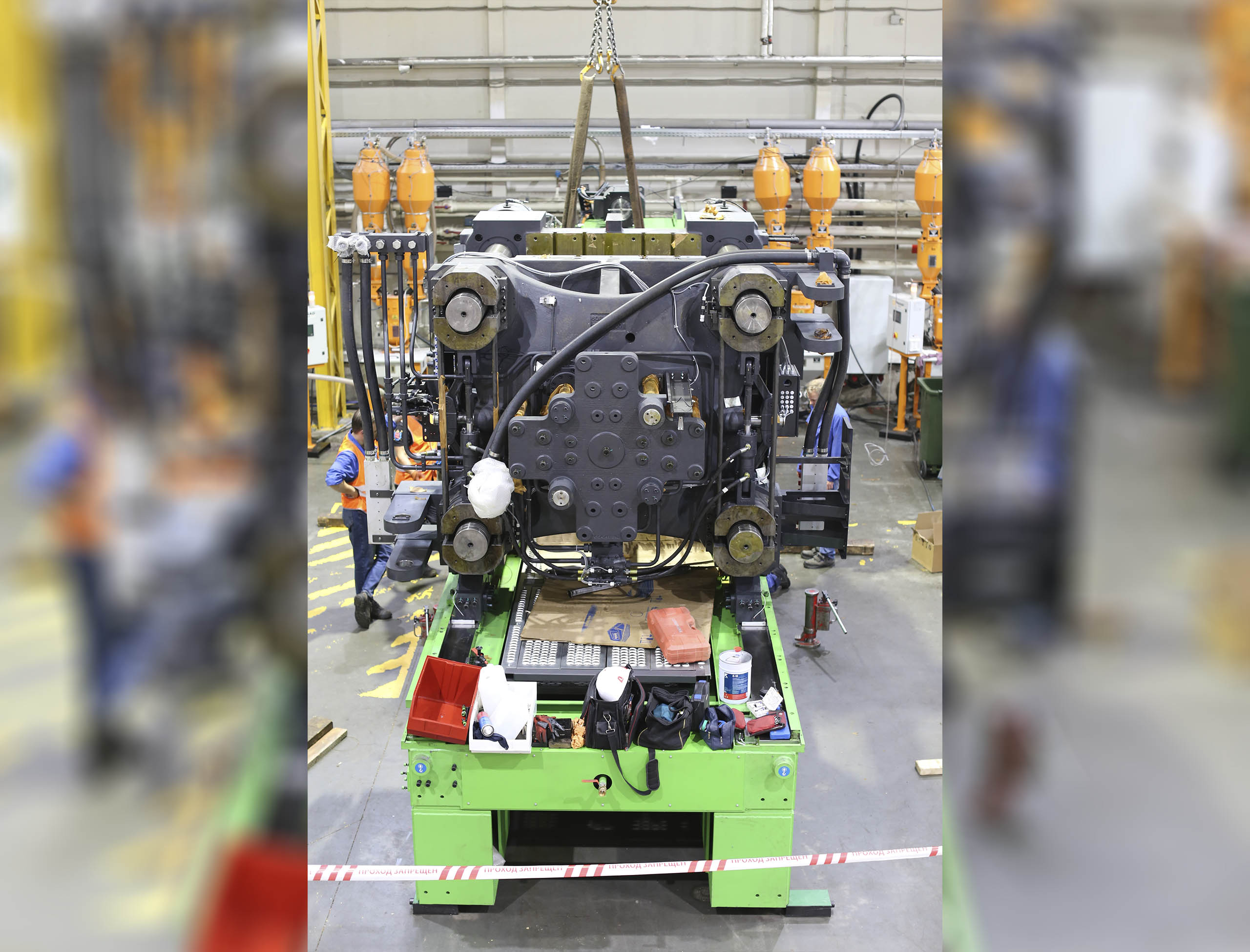 Фото Разгрузка контейнера с новым станком со сборкой и монтажом #46