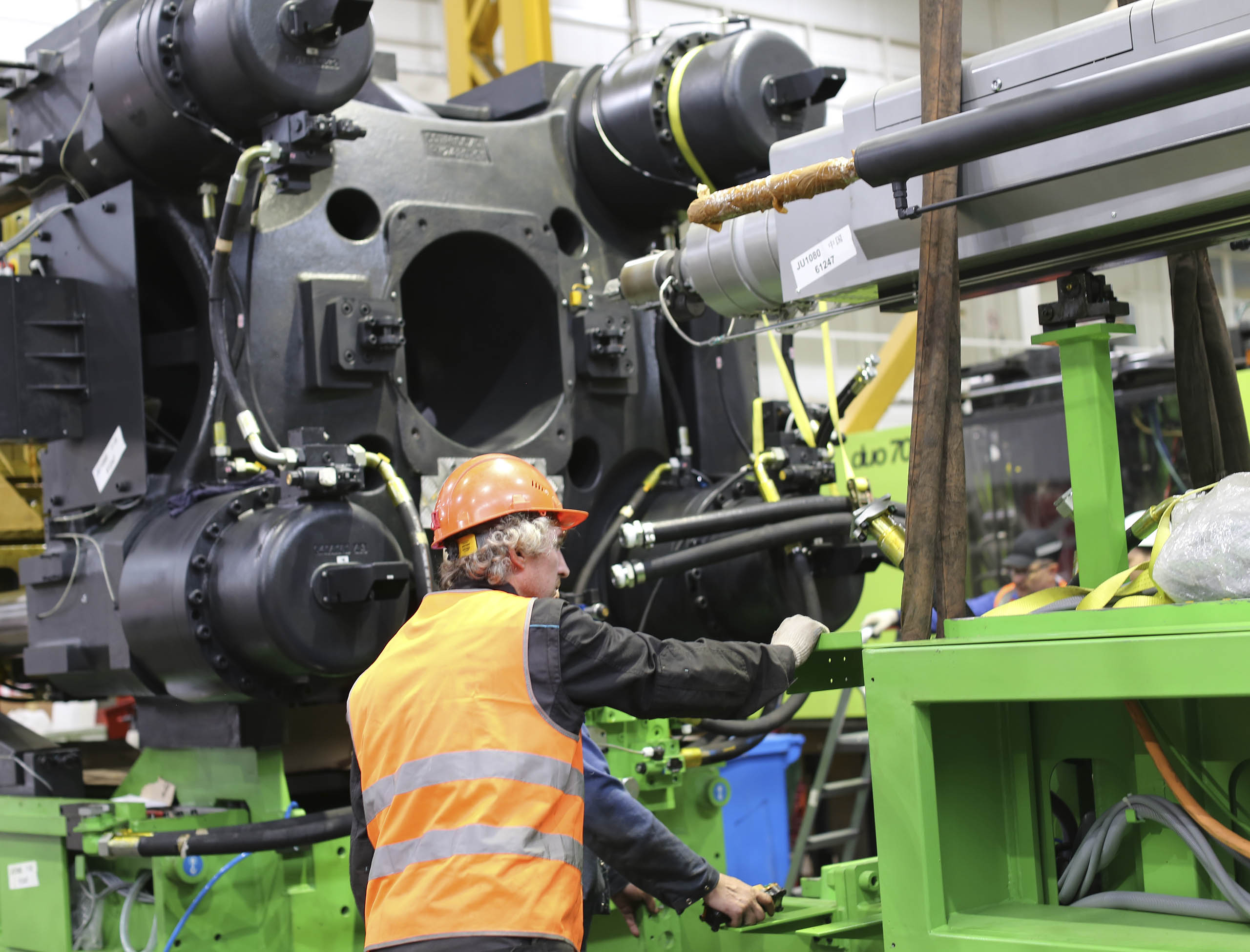 Фото Разгрузка контейнера с новым станком со сборкой и монтажом #52