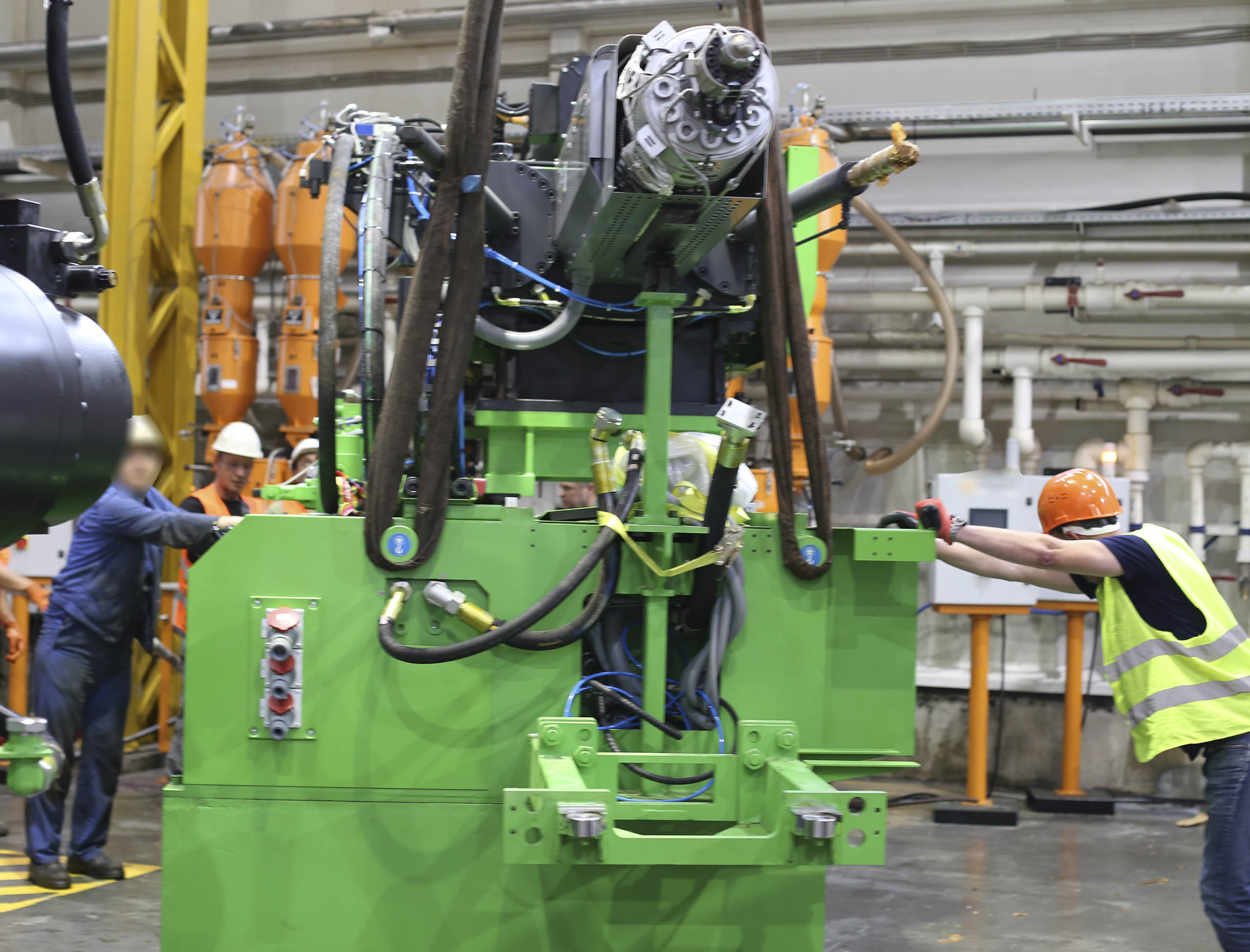 Фото Разгрузка контейнера с новым станком со сборкой и монтажом #55