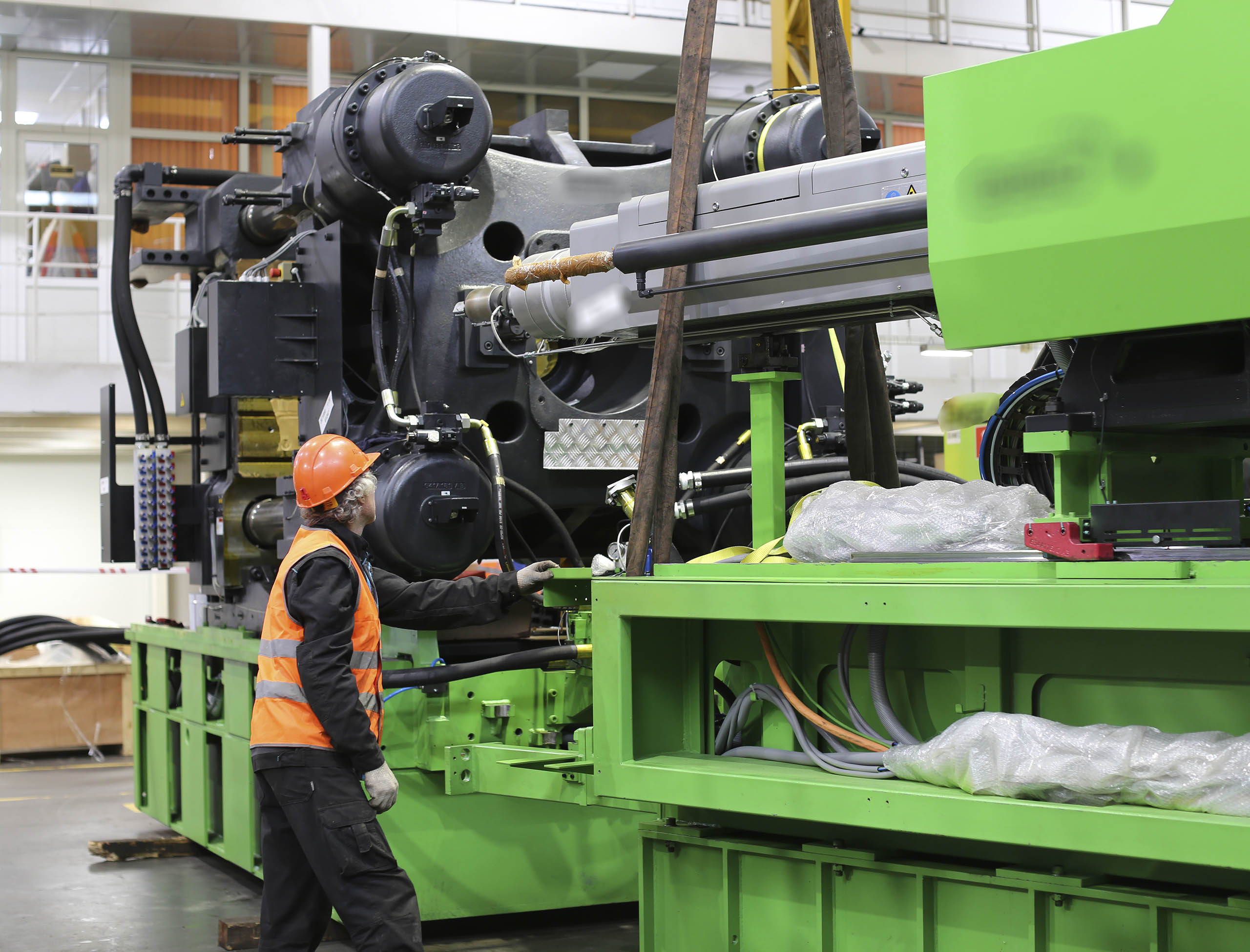 Фото Разгрузка контейнера с новым станком со сборкой и монтажом #57