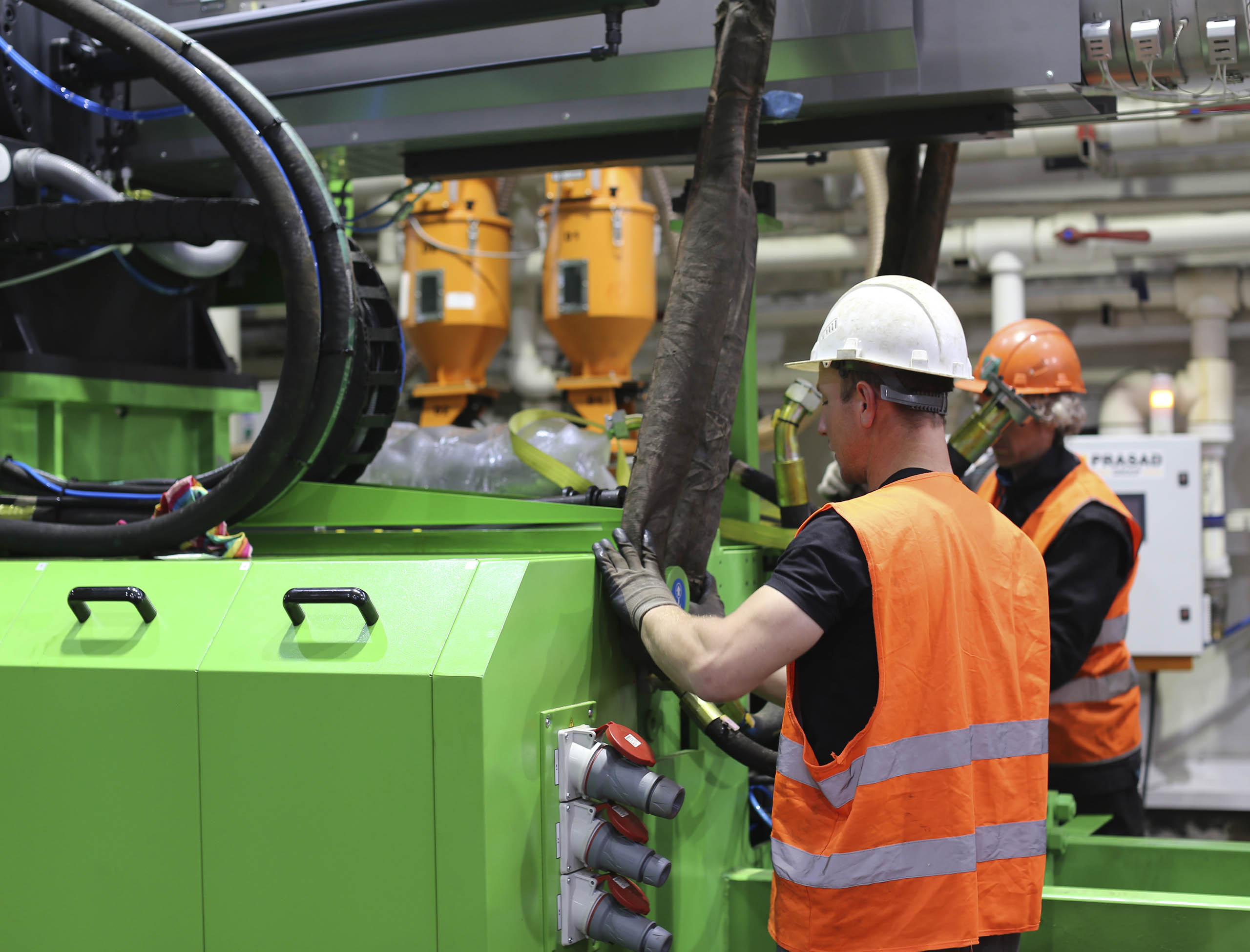 Фото Разгрузка контейнера с новым станком со сборкой и монтажом #60