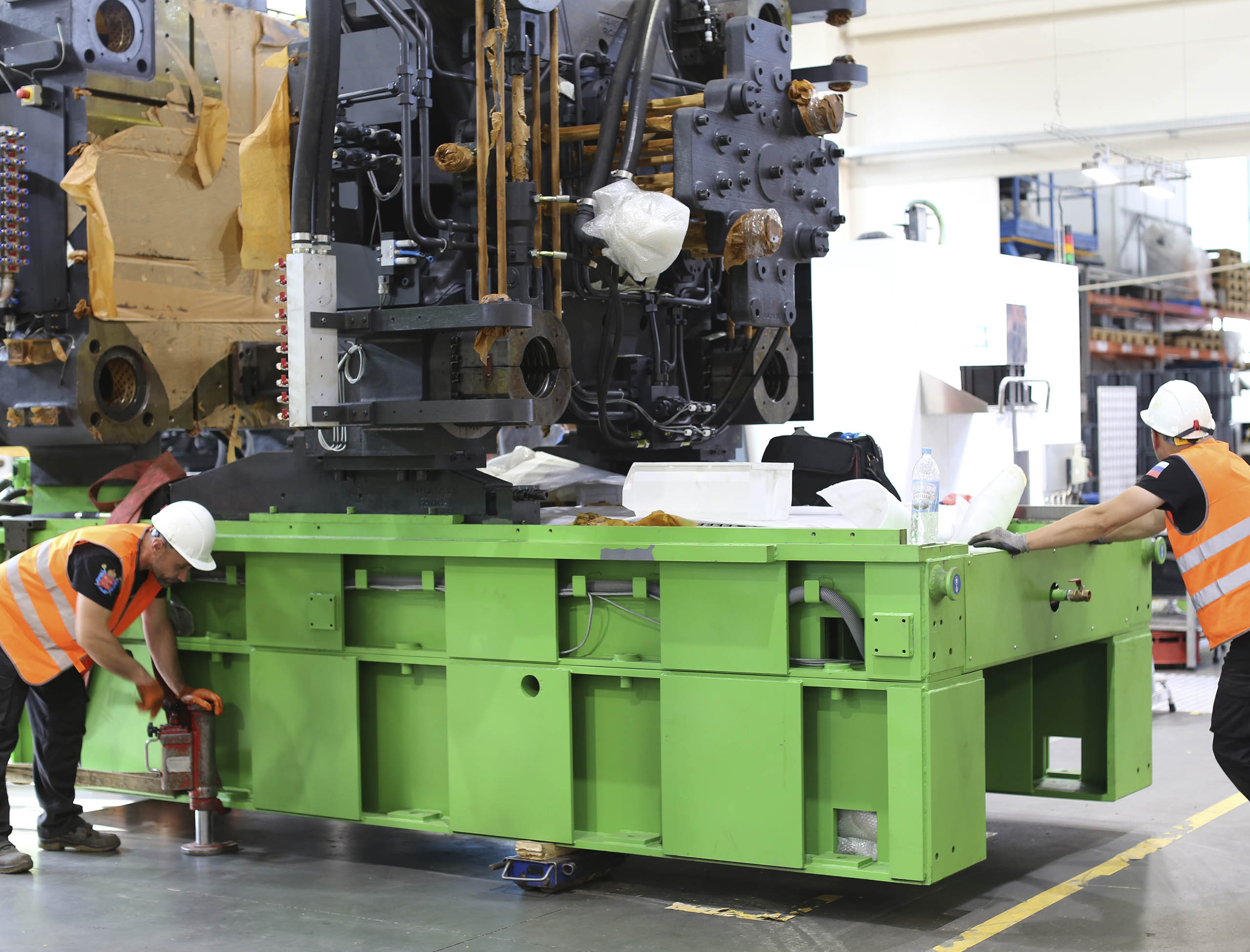 Фото Разгрузка контейнера с новым станком со сборкой и монтажом #68