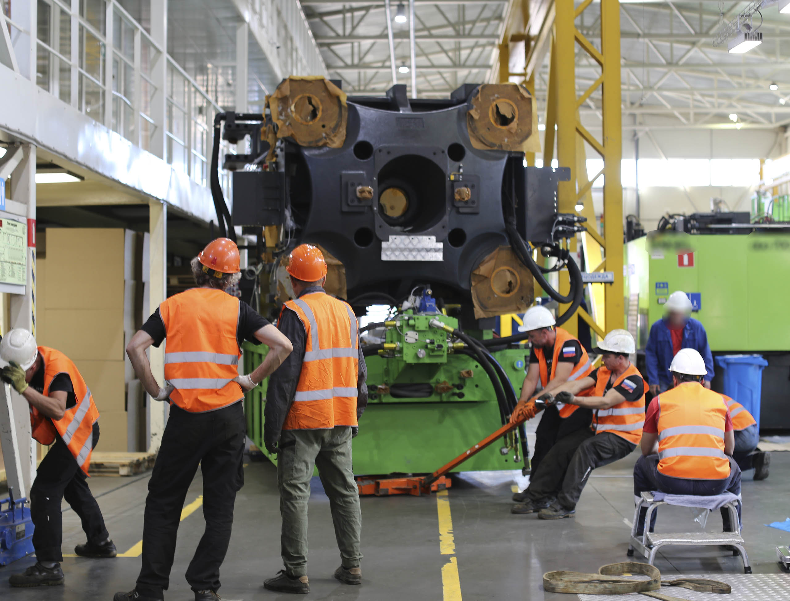 Фото Разгрузка контейнера с новым станком со сборкой и монтажом #72