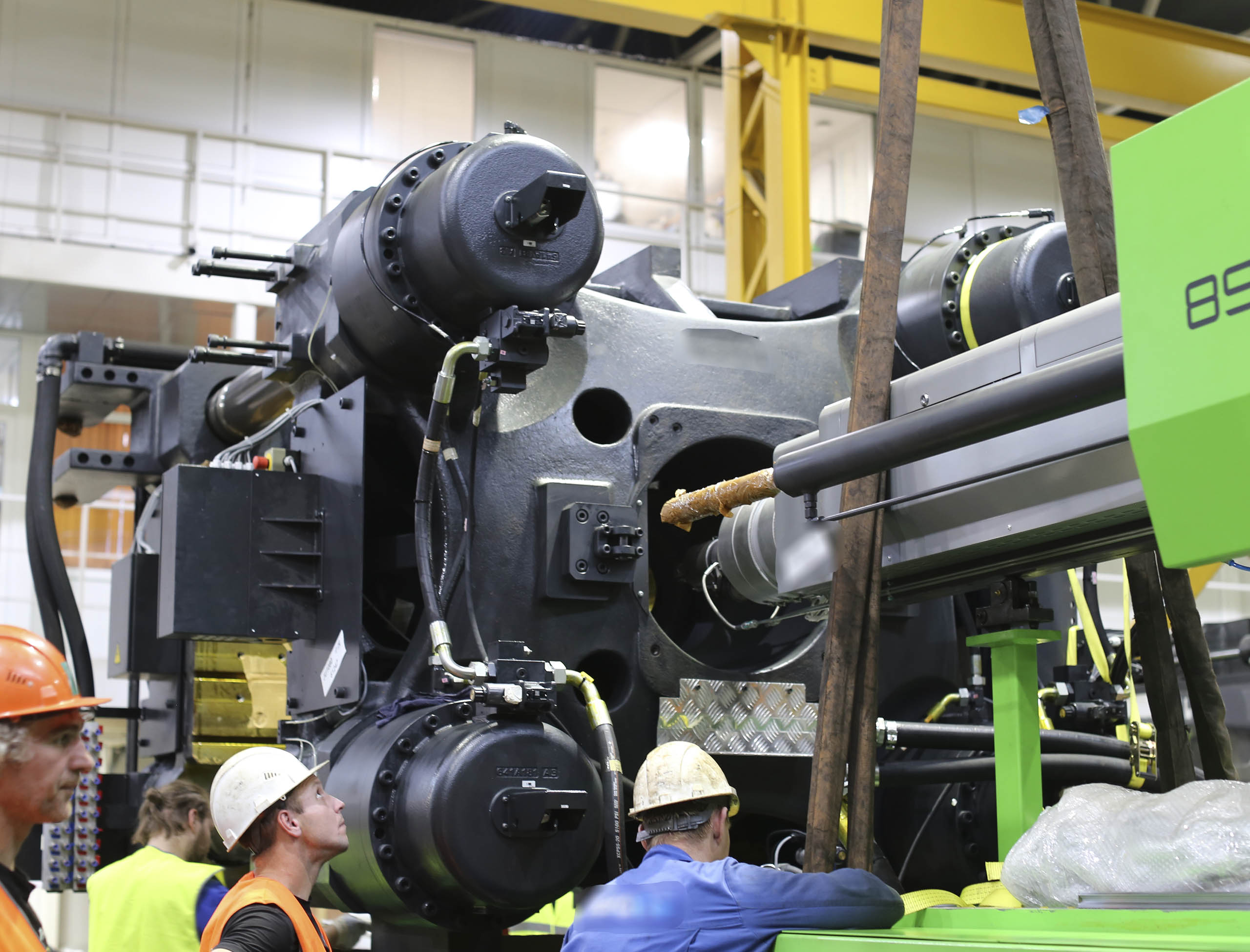 Фото Разгрузка контейнера с новым станком со сборкой и монтажом #165