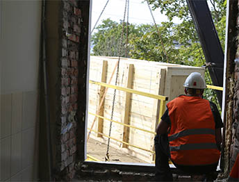 Фото Доставка и разгрузка медицинского оборудования через окно в Пушкине #30