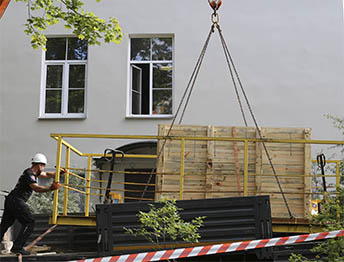 Фото Доставка и разгрузка медицинского оборудования через окно в Пушкине #38