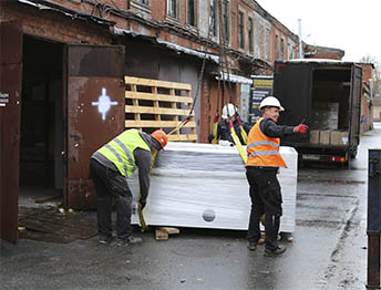 Фото Перевозка оборудования из небольшого цеха в новый с погрузкой, разгрузкой и упаковкой #59