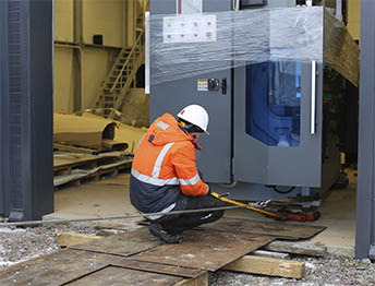 Фото Перевозка фурой небольшого цеха со станками и оборудованием #46