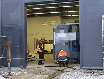 Фото Перевозка фурой небольшого цеха со станками и оборудованием #50