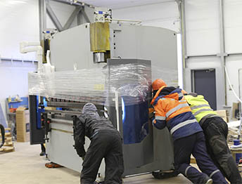 Фото Перевозка фурой небольшого цеха со станками и оборудованием #65