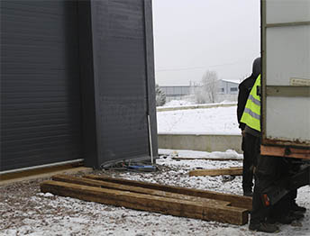 Фото Перевозка фурой небольшого цеха со станками и оборудованием #82