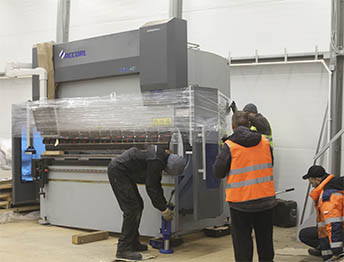 Фото Перевозка фурой небольшого цеха со станками и оборудованием #87