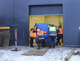 Фото Перевозка фурой небольшого цеха со станками и оборудованием #120