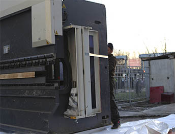 Фото Упаковка тяжелого станка с погрузкой трал и перевозкой в другой город #95