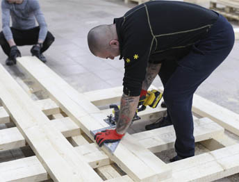 Фото Упаковка оборудования в термоусадочную пленку и изготовление жесткой глухой обрешетки #14