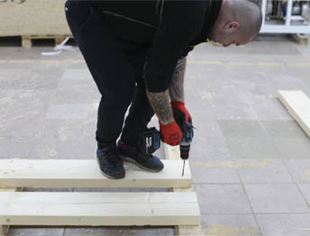 Фото Упаковка оборудования в термоусадочную пленку и изготовление жесткой глухой обрешетки #17