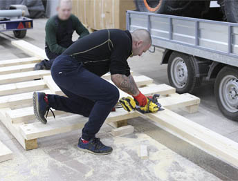 Фото Упаковка оборудования в термоусадочную пленку и изготовление жесткой глухой обрешетки #35