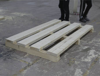 Фото Упаковка оборудования в термоусадочную пленку и изготовление жесткой глухой обрешетки #39