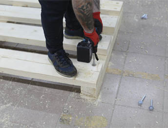 Фото Упаковка оборудования в термоусадочную пленку и изготовление жесткой глухой обрешетки #42