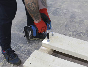 Фото Упаковка оборудования в термоусадочную пленку и изготовление жесткой глухой обрешетки #46